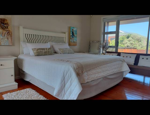6 BEDROOM GATED ESTATE FOR SALE IN NATURE ON SEA